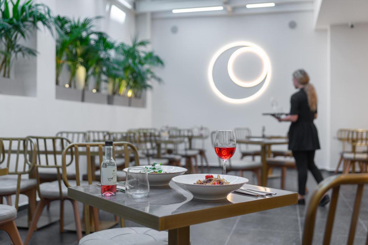 Hellenic Vibes Smart Hotel Athen Eksteriør billede Restaurant