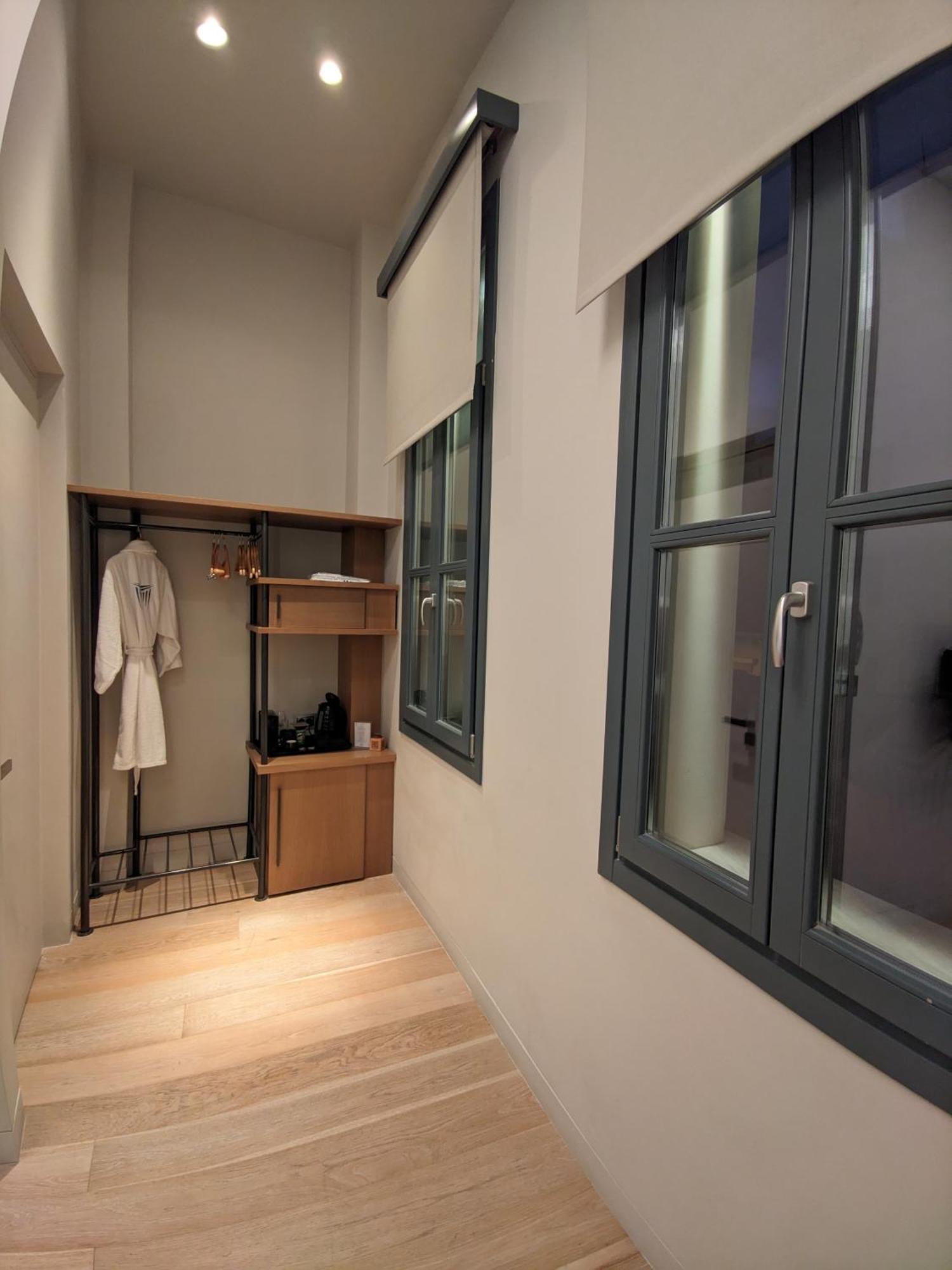 Hellenic Vibes Smart Hotel Athen Eksteriør billede A room at the hotel